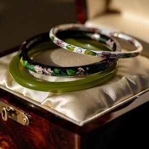 Vintage 70s/80s Lucite And Cloisonné Bangle Lot